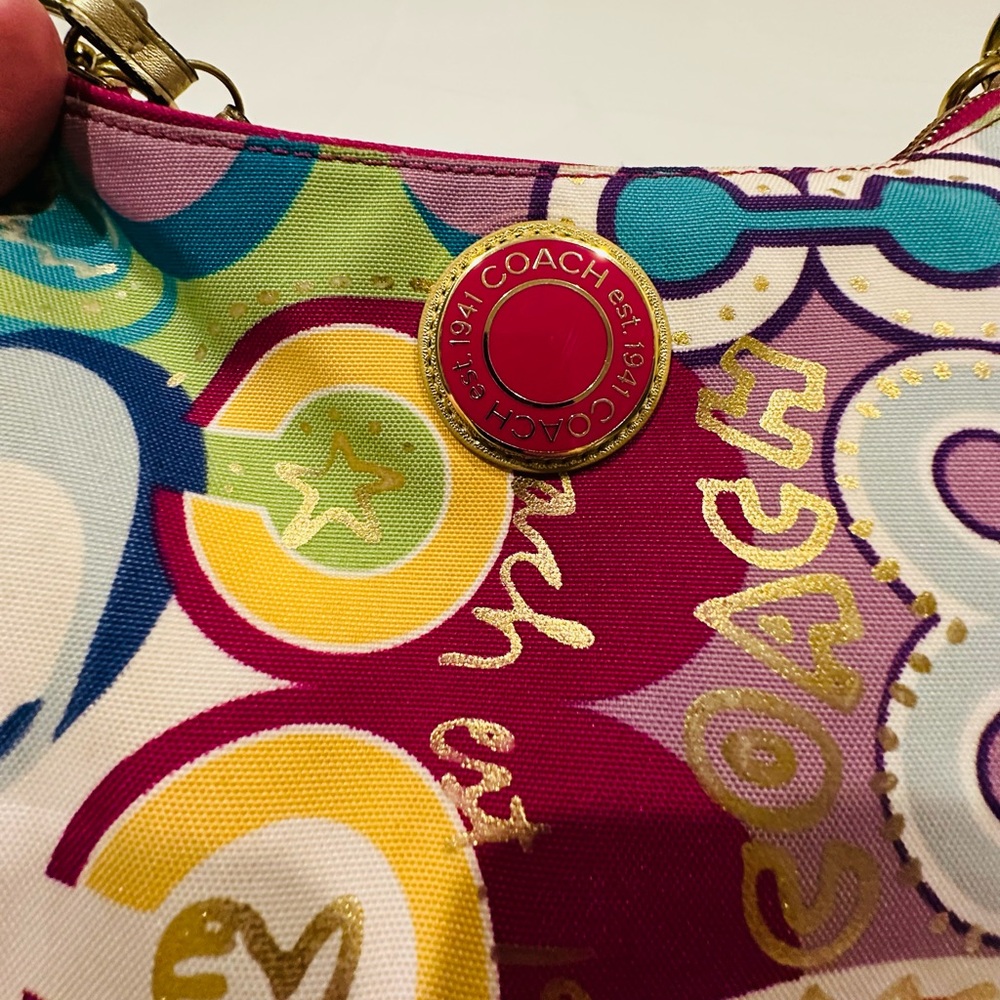 Coach Multicolor Signature Circle Print Shoulder Bag with Gold Accents - Picture 4 of 14